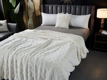 Покрывало Софи де Марко Бернард (молоко) 160х220